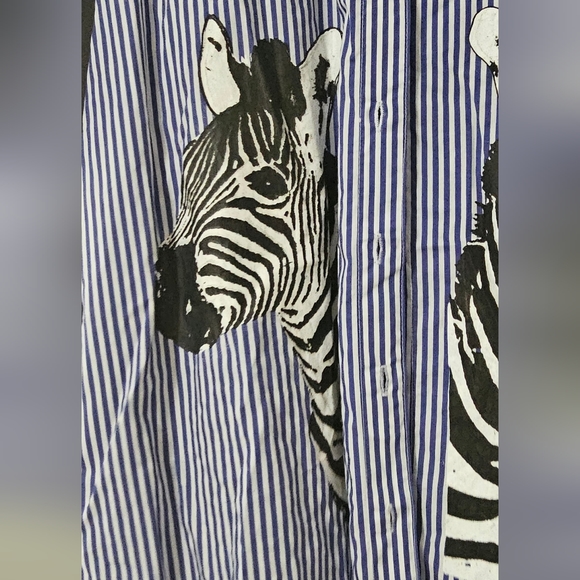 NWT Liza Byrd Pin Striped Zebra Button Down Tunic - Picture 3 of 5